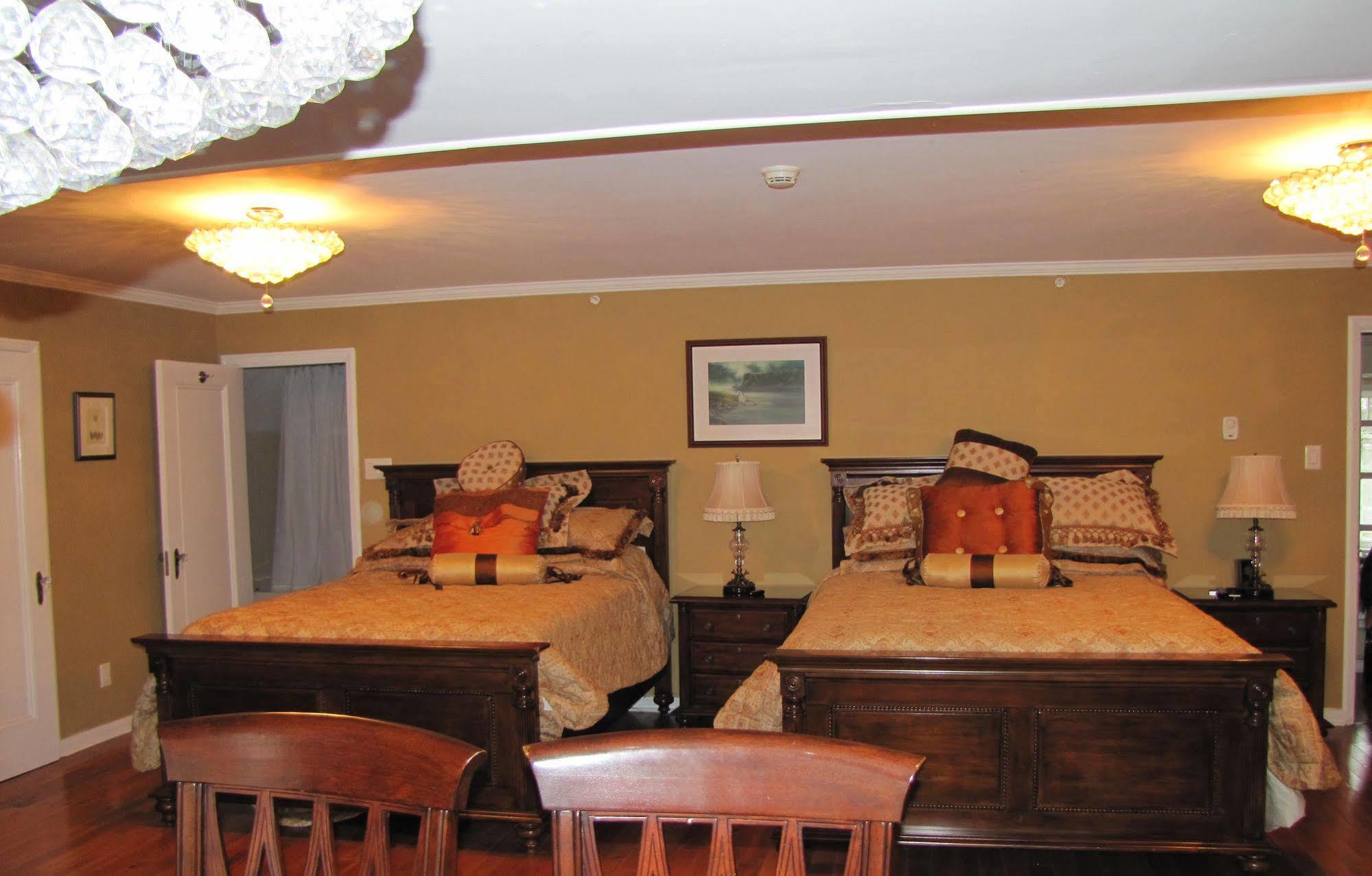 Monroe House Executive Guest Suites St. John's Kültér fotó