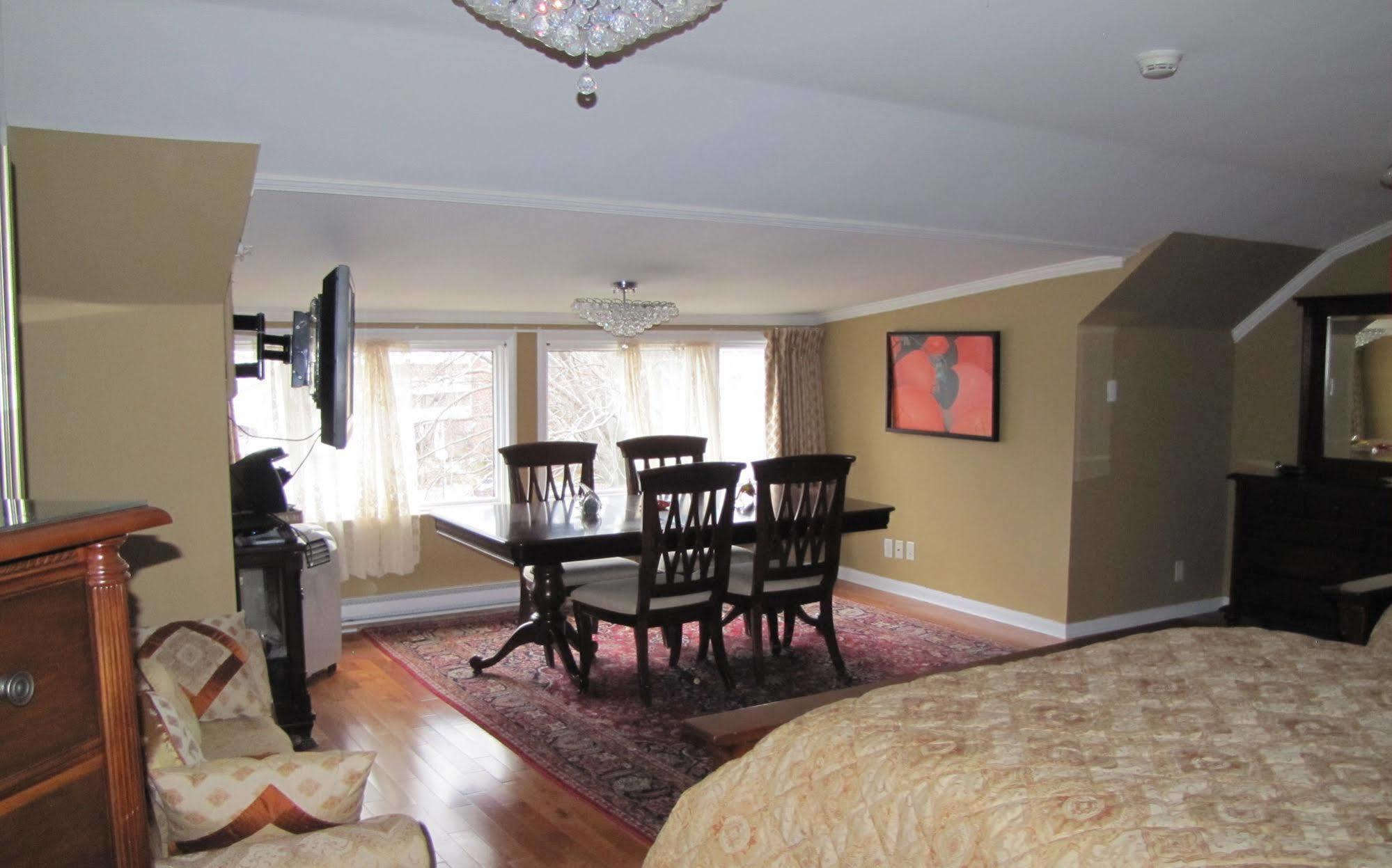 Monroe House Executive Guest Suites St. John's Kültér fotó